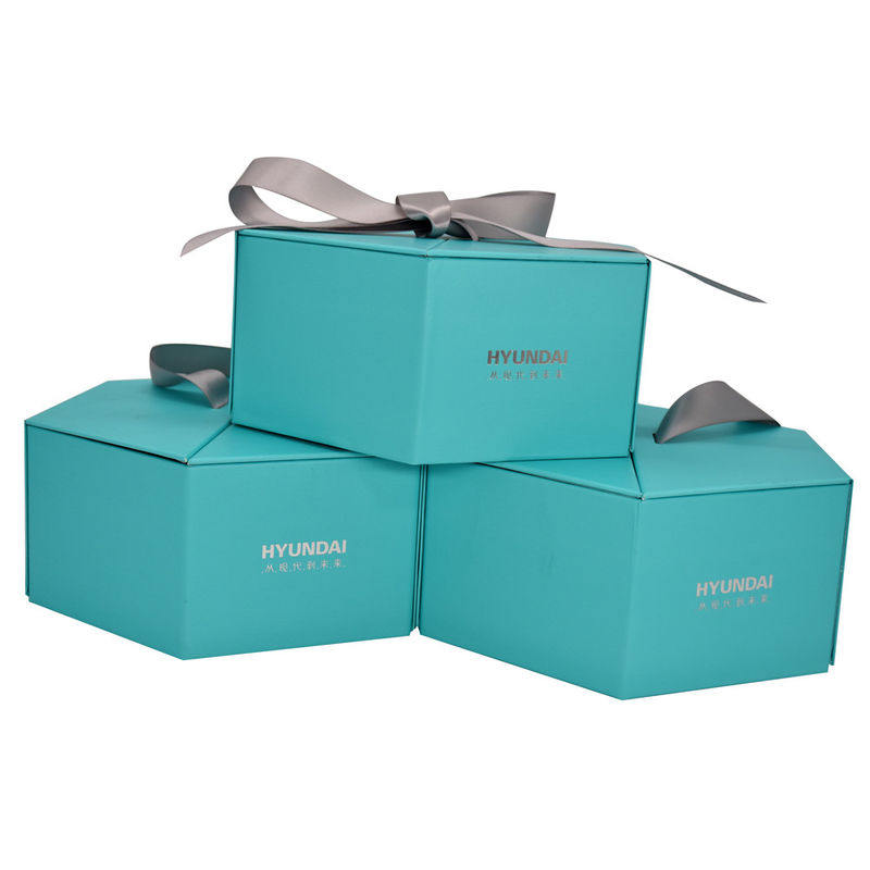 Caja de regalo magnética hexagonal verde con cinta y espuma Insertar papel estampado superficie de cartón rígido