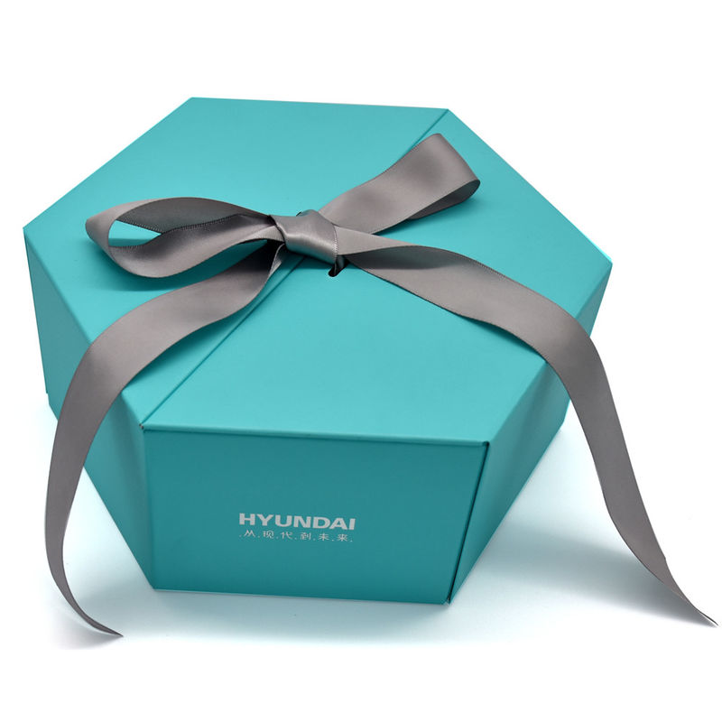 Caja de regalo magnética hexagonal verde con cinta y espuma Insertar papel estampado superficie de cartón rígido