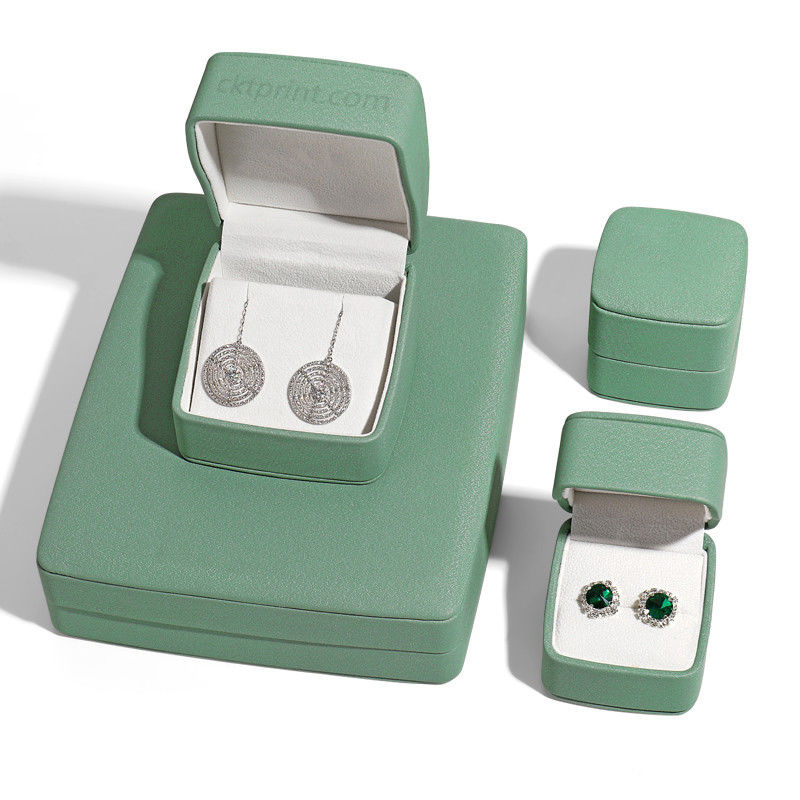 Caja de joyas de cuero personalizada de joyas recicladas Caja de regalo para anillo de pendiente de pulsera collar