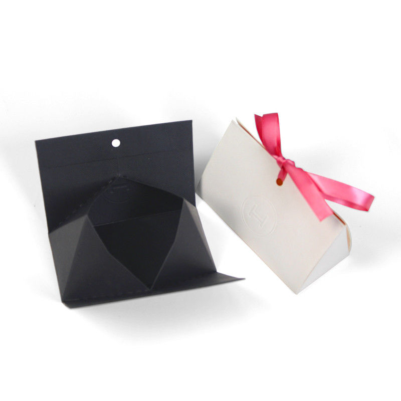 Bolso de papel de textura personalizada de tamaño pequeño para el embalaje de bodas y festivales regalo