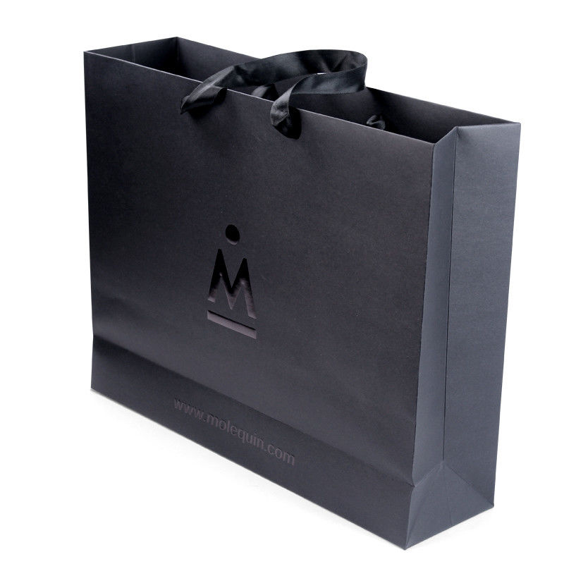 Bolsas de compras de papel negro personalizadas con mangos de cinta Diseño de caja de embalaje de producto elegante