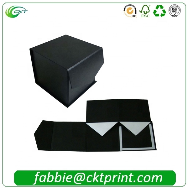 Papel de cartón corrugado con laminación / barniz brillante
