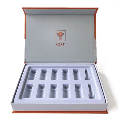 El regalo elegante anaranjado de la caja de la belleza fijó los partes movibles de encargo del tenedor de botella de cristal